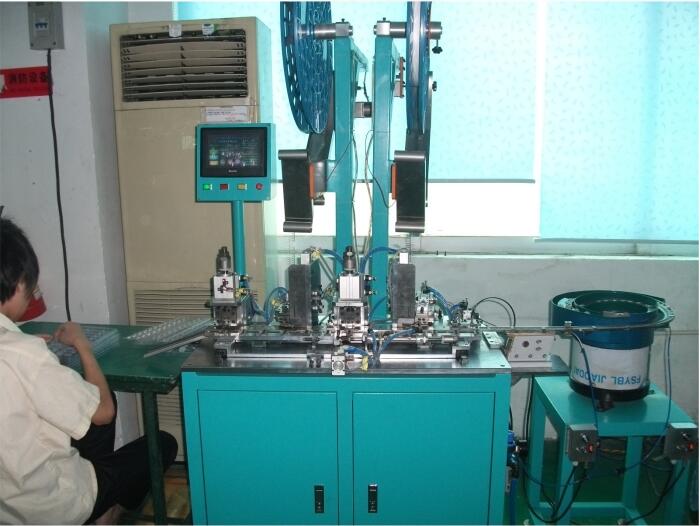 PU件自動裝配機