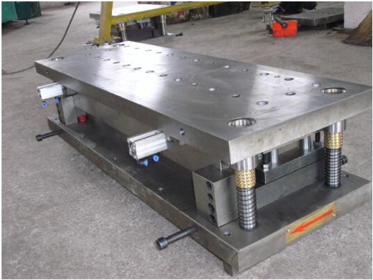 機箱電源外殼成型模